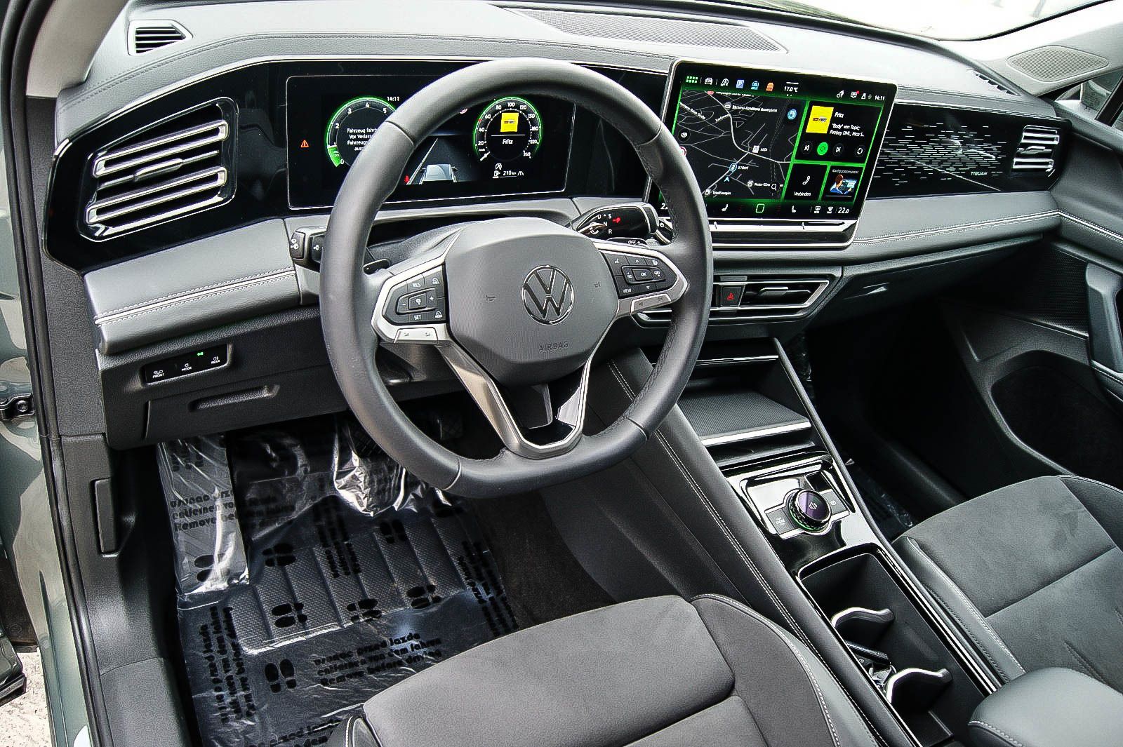 Fahrzeugabbildung Volkswagen Tiguan 1.5 eTSI 110 kW Elegance ANHZV CIPRESSINO