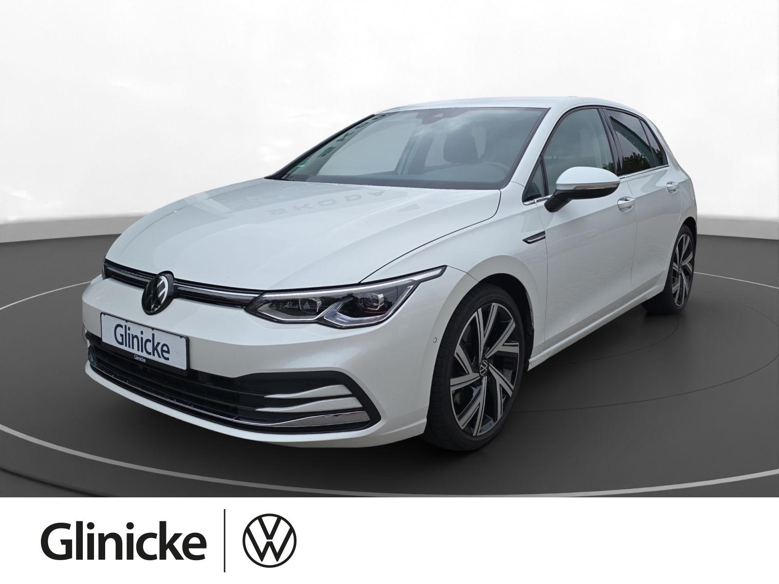 Volkswagen Golf VIII 2.0 TSI Style AHK ACC