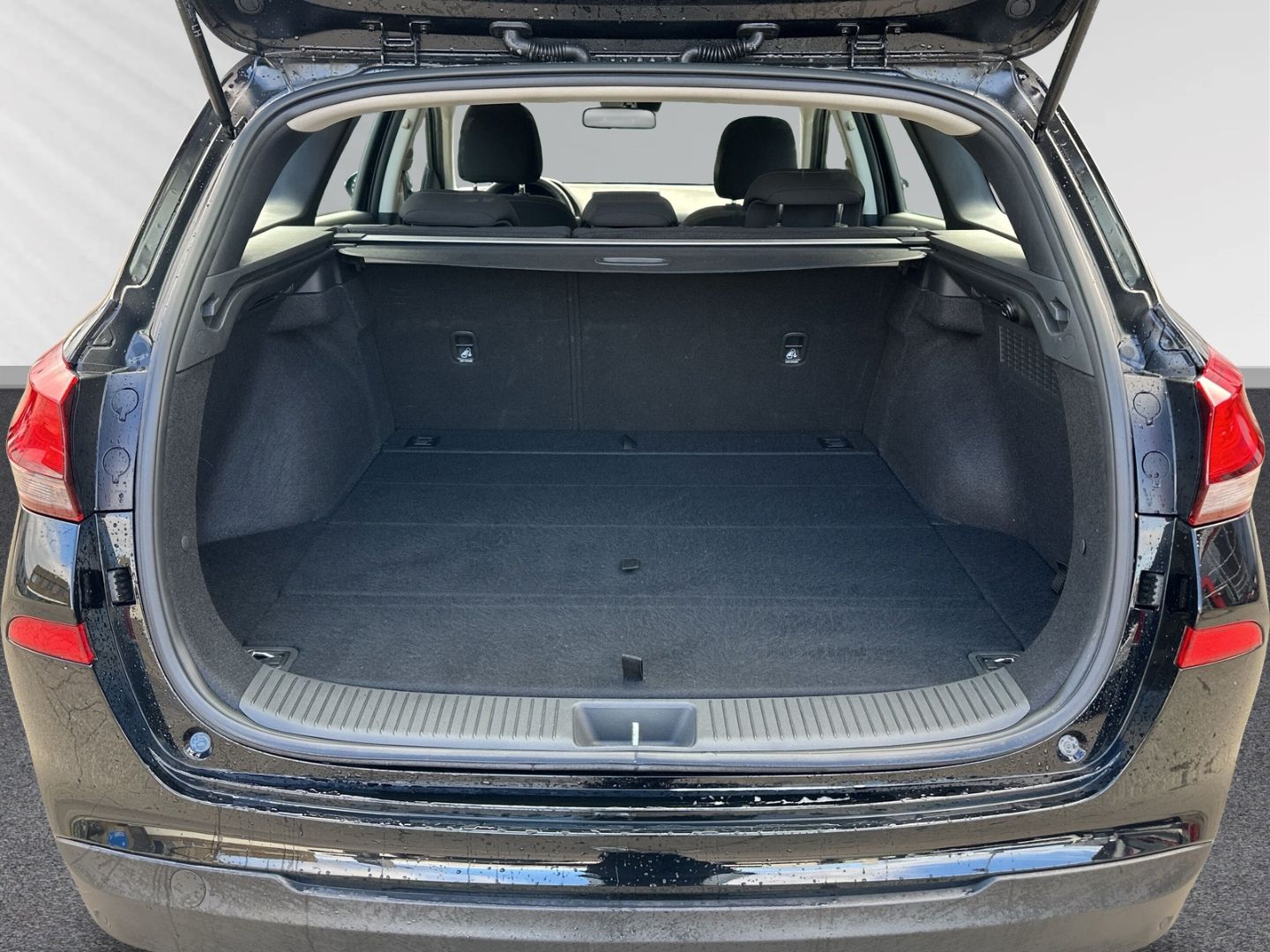 Fahrzeugabbildung Hyundai i30cw DCT Automatik +KLIMA + SITZHEIZUNG + TEMPO