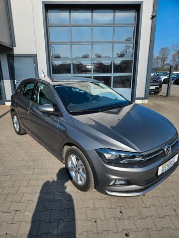 Volkswagen Polo VI Comfortline SHZ