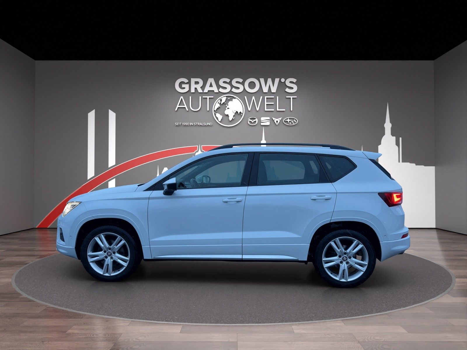 Fahrzeugabbildung SEAT Ateca 1.5 TSI FR DSG LED/NAVI/SHZ/SHZ/AHK