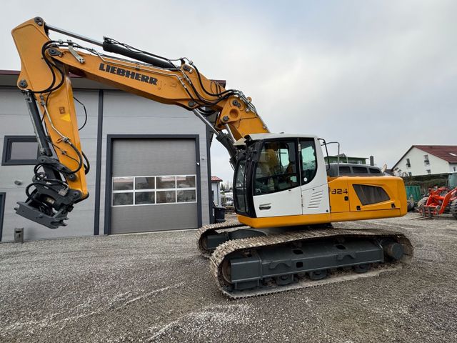 Liebherr R 924  LC ( OilQucik OQ 80 Powertilt  )