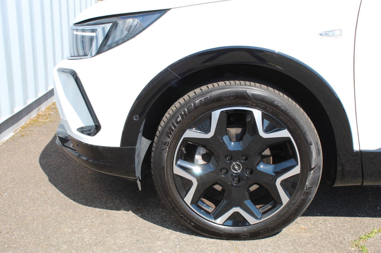 Fahrzeugabbildung Opel Grandland GS DAB*LED*Navi*PDC