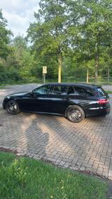 Mercedes-Benz  E400  AHK Panoramadach Dist... - Mercedes-Benz E 400 in Duisburg