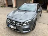 Mercedes-Benz GLA 220 d 4MATIC DCT AMG Line AMG Line - Mercedes-Benz GLA 220 von privat