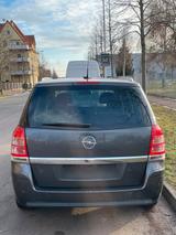 Opel zafira 1.8 7 sitze - Opel Zafira in Halle