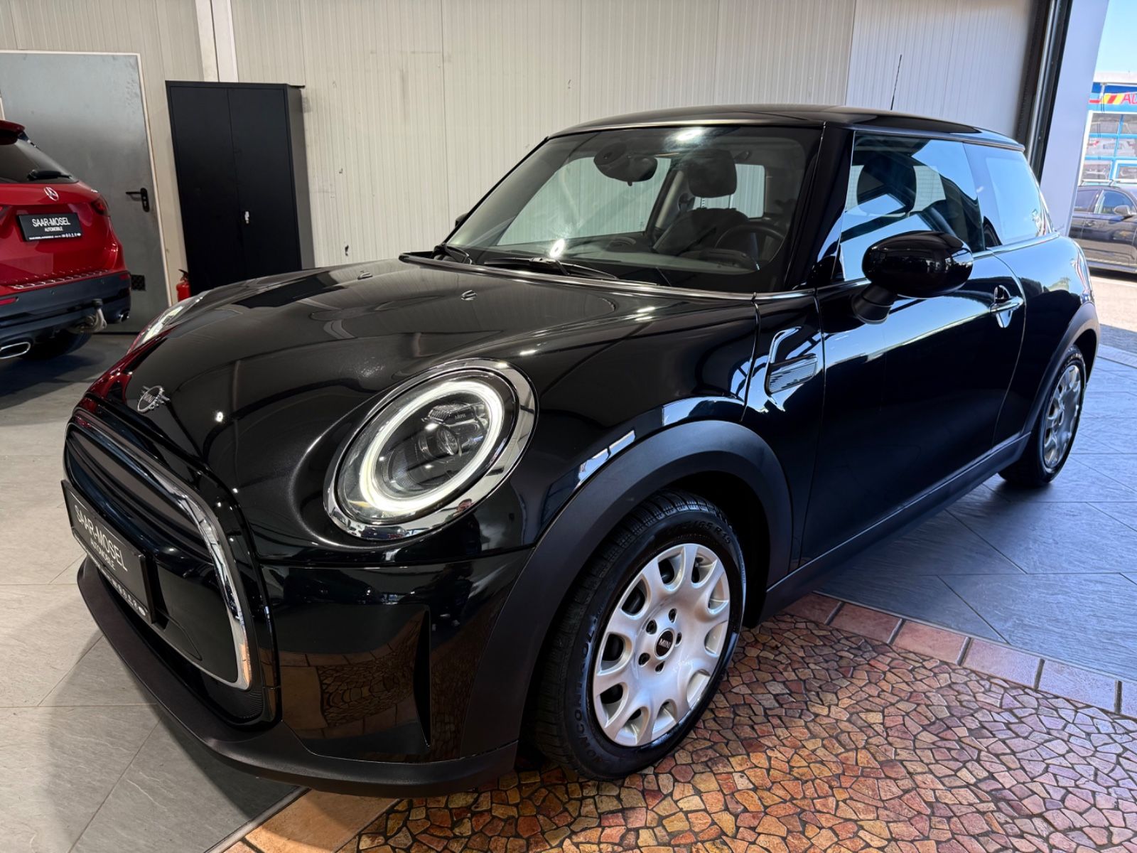 MINI Essential Trim *AUTOMATIK*LED*NAVI*DAB*