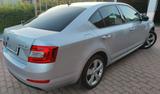 Skoda Octavia 1.4 TSI DSG - Skoda Octavia mit Benzin-Antrieb: Limousine, 1.4