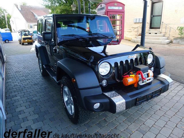 Jeep Wrangler 2,8 CRD Sport aus 1. Hand Hard-/Softtop