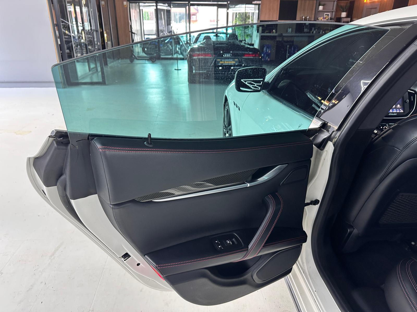 MASERATI GHIBLI 3.0 V6 TWINTURBO | 330 ch | 4X4 | BVA | HAYON ÉLECTRIQUE | VENTILATION DU SIÈGE