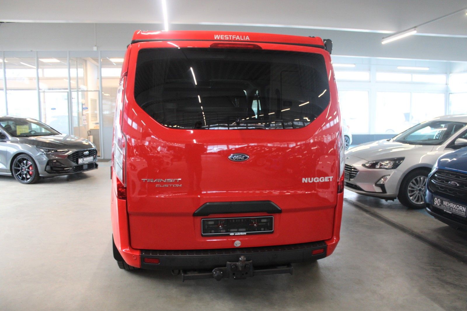 Fahrzeugabbildung Ford Transit Custom NUGGET Aufstelldach AHK Markise