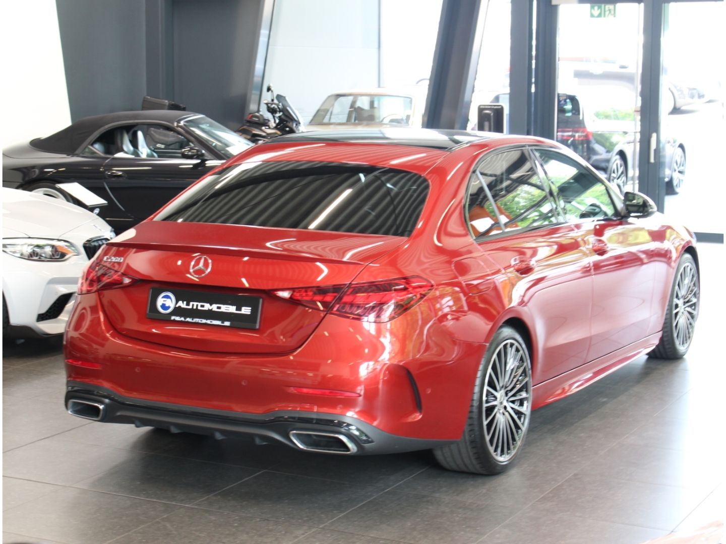 Fahrzeugabbildung Mercedes-Benz C 200 AMG Line R.Kamera+Pano+AppleCarPl+Designo