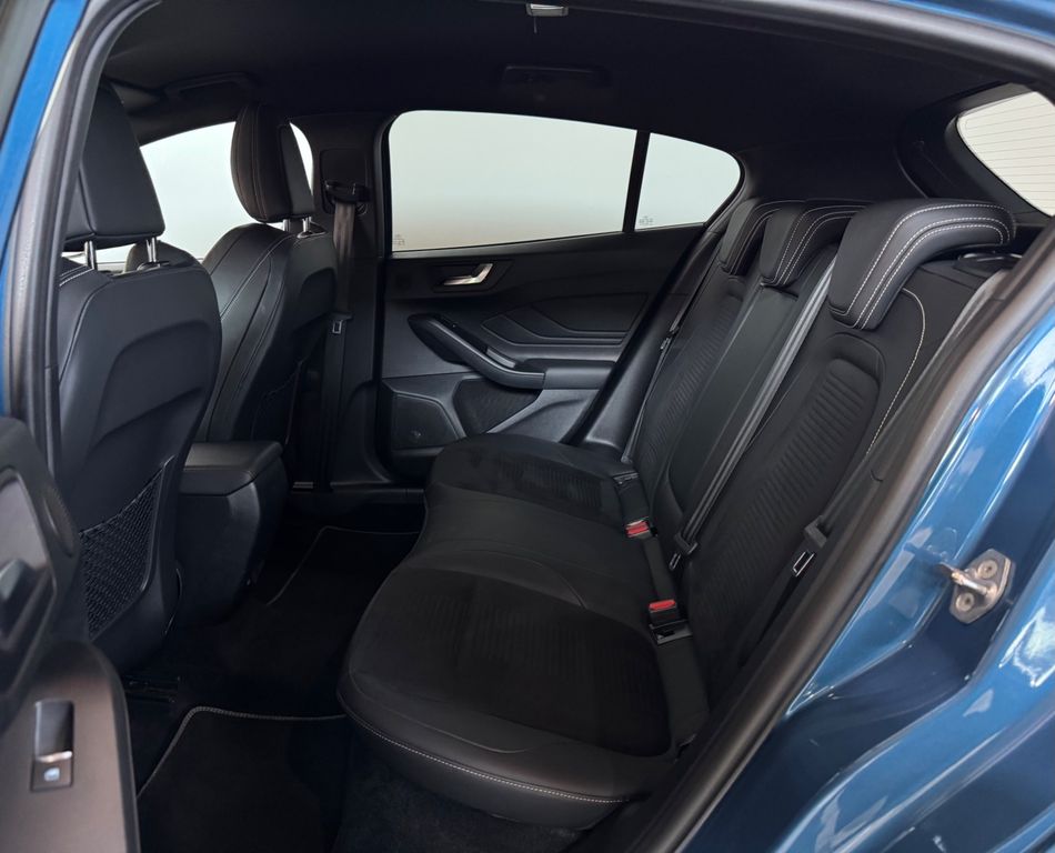 Car Image 25