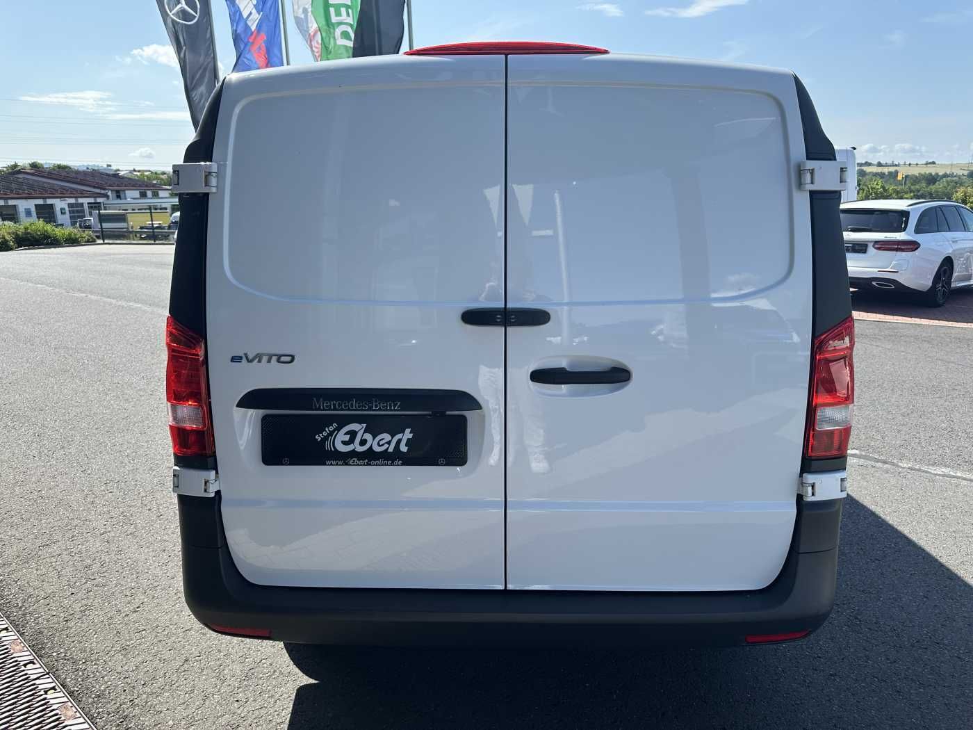 Fahrzeugabbildung Mercedes-Benz eVito 112 Klima Kamera Navi SHZ Tempomat