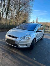 Ford SMax Titanium Individual  179 PS - Ford S-Max: Individual