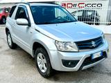 Suzuki Grand Vitara 1.9 DDiS 3p. Evolution Navi - silberne Suzuki Grand Vitara
