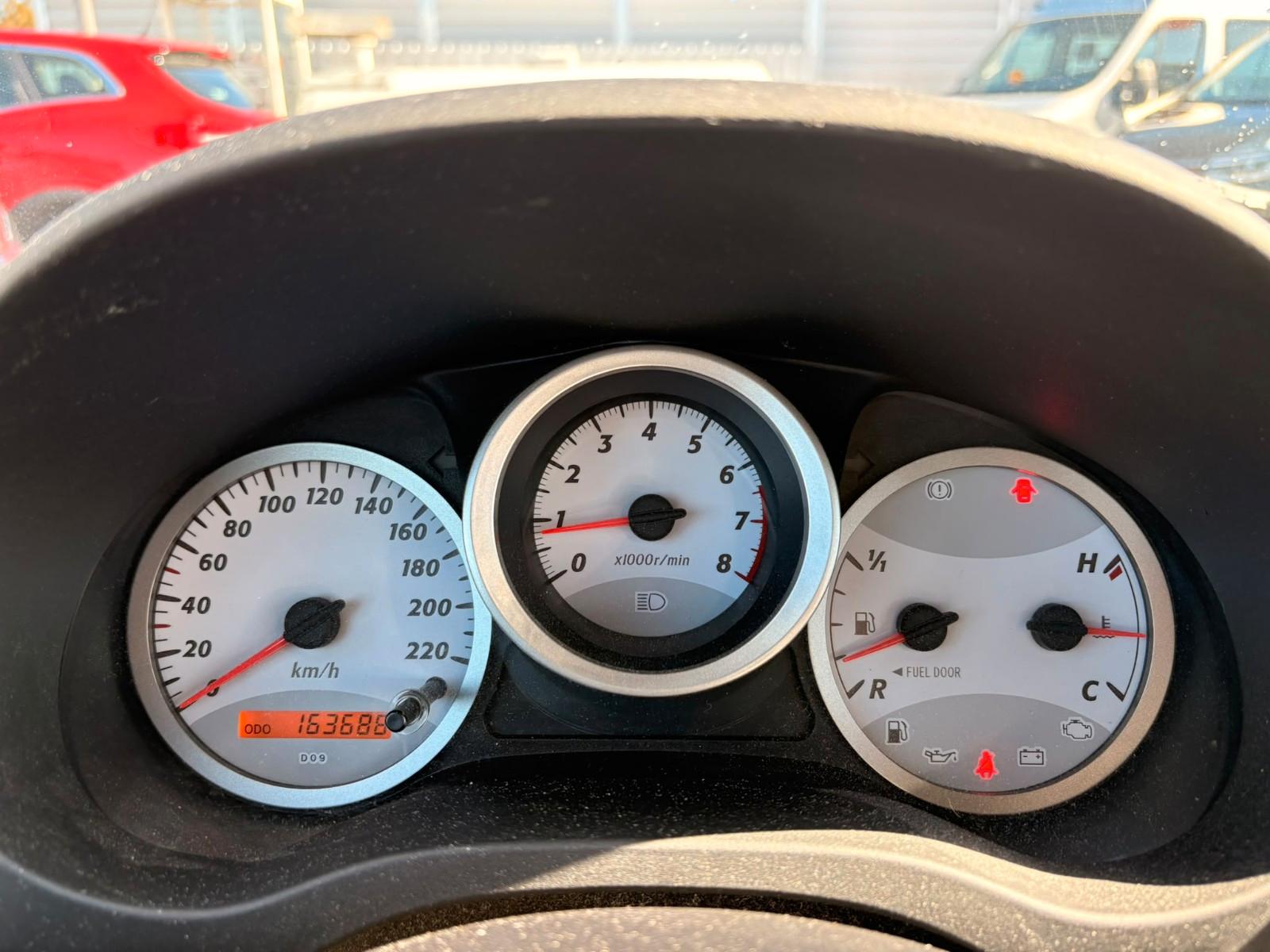 TOYOTA RAV4 - 2.0 -150 CV - BVM - VOLANT EN CUIR