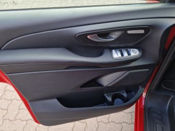 Mercedes V 250 - 12