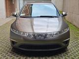 Honda Civic 2.2 i-CTDi 5p. Excl. LH i-P DPF LE - Honda Civic mit Diesel-Antrieb: 2.2