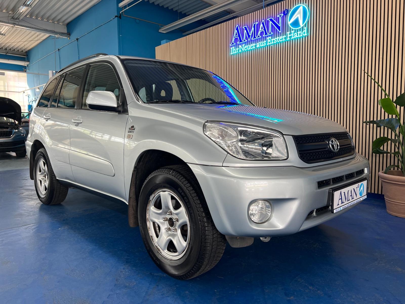Toyota RAV4 1.8 VVT-i 125 ch Essence • Clim • Attelage • Barres de toit