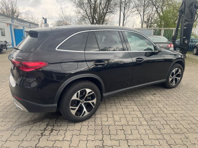 MERCEDES-BENZ GLC 300 de 4MATIC Autom.