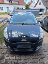 Peugeot 5008 1.6 Family 155 THP Family - Peugeot 5008 aus 2012