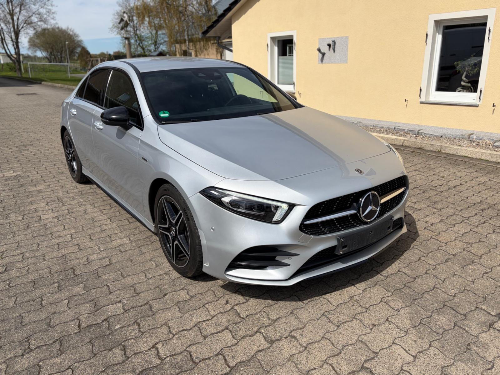 Mercedes-Benz A 220 Lim 4M AMG Line Edition 2020