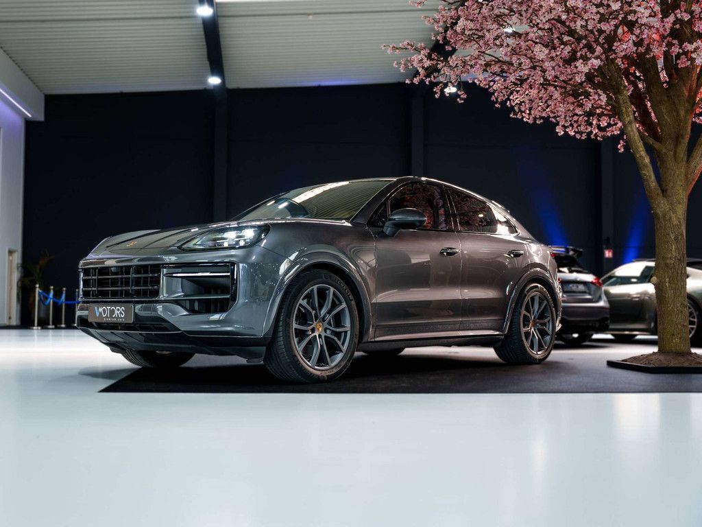 Porsche Cayenne Coupé E-Hybrid - SportDesign - Passenger imagem 2