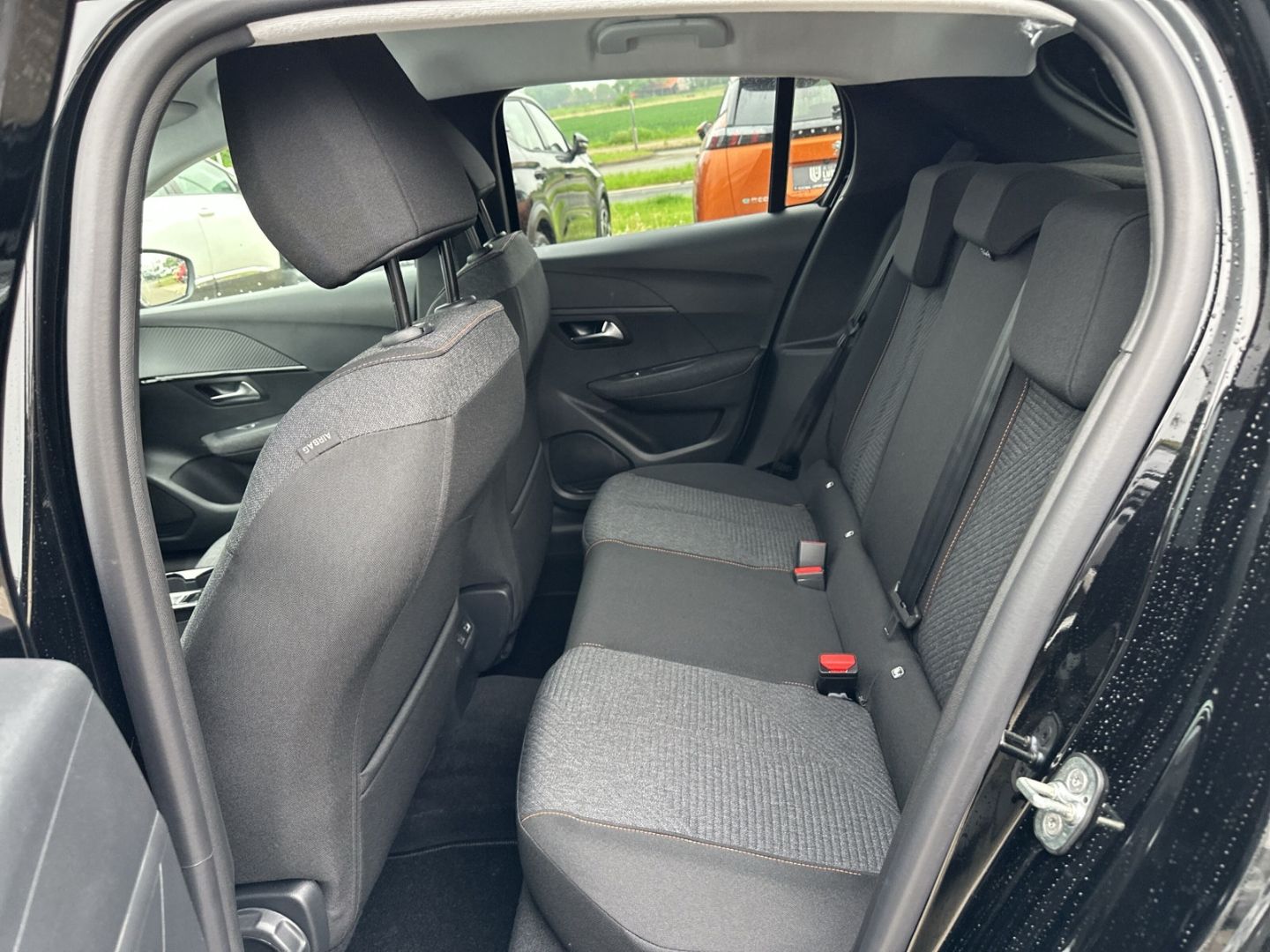 Peugeot 208 - Bild 10