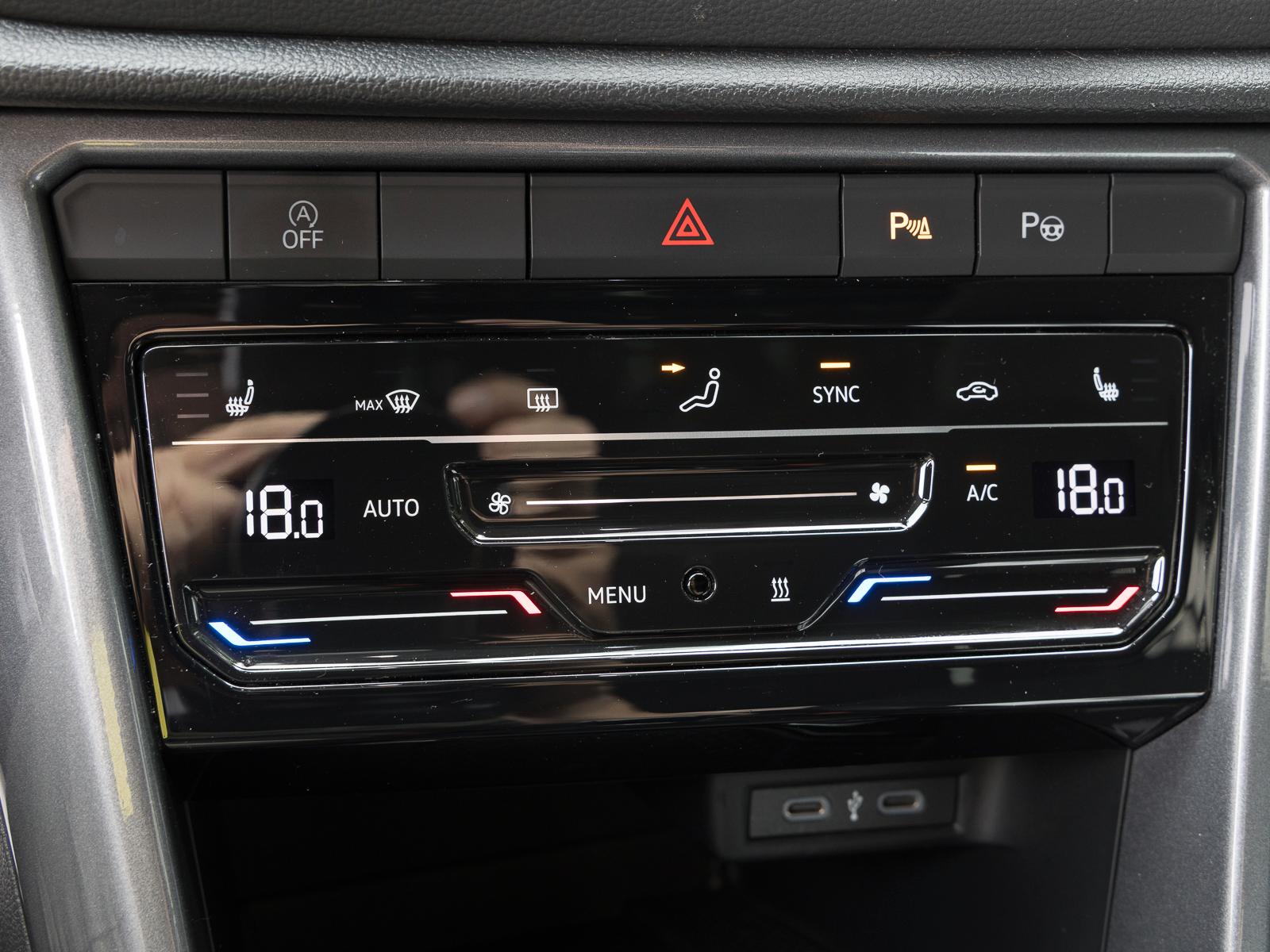 Volkswagen T-Roc 1.5 TSI DSG Style STANDHZG PANORAMA NAVI-P, миниатюра 14