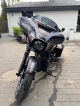 Harley-Davidson FLHX Street Glide 120R - Harley-Davidson Motorräder in Hamburg
