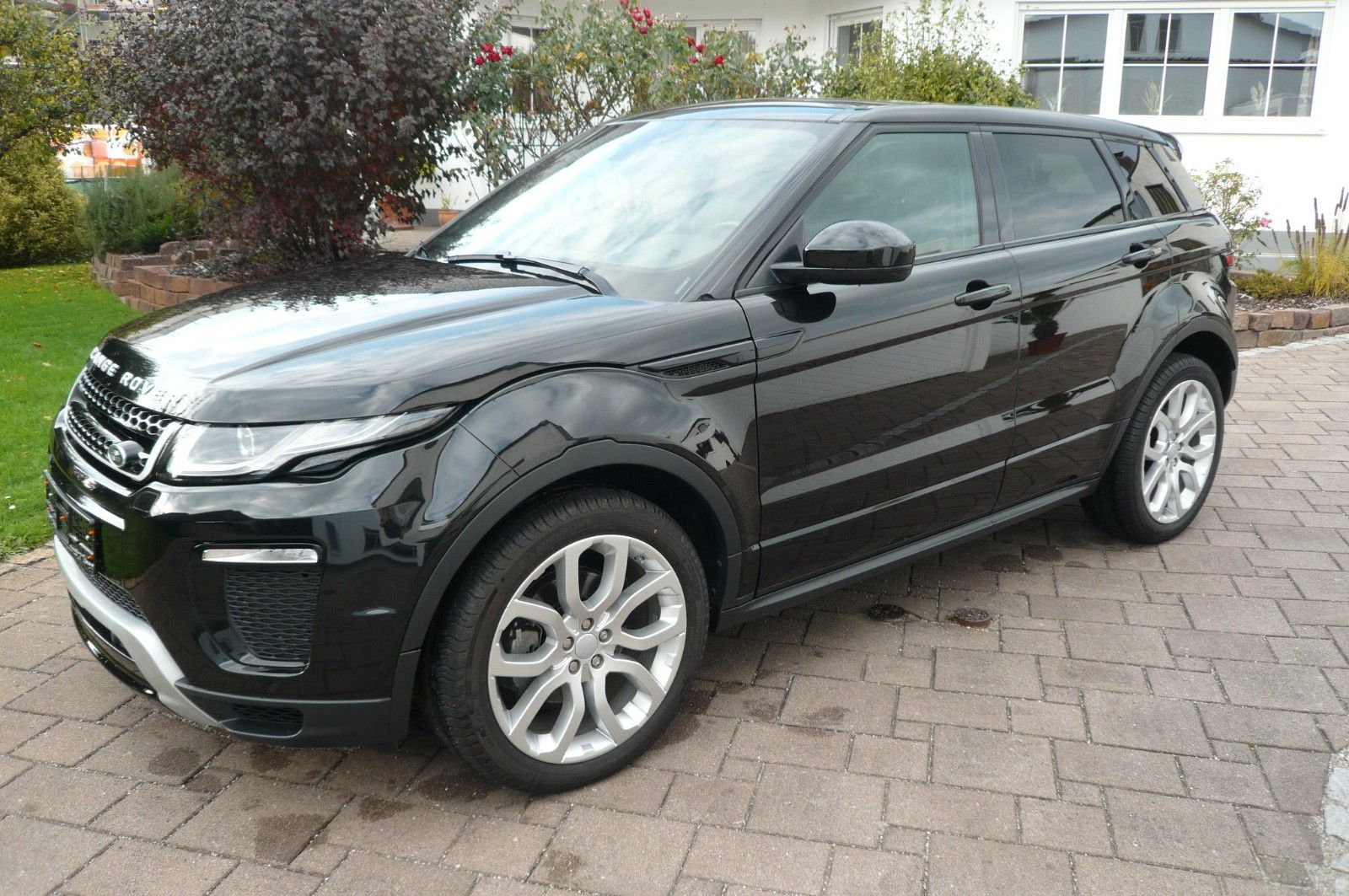 Land Rover Evoque SE Dynamic - Allrad Automatik Panorama foto 2