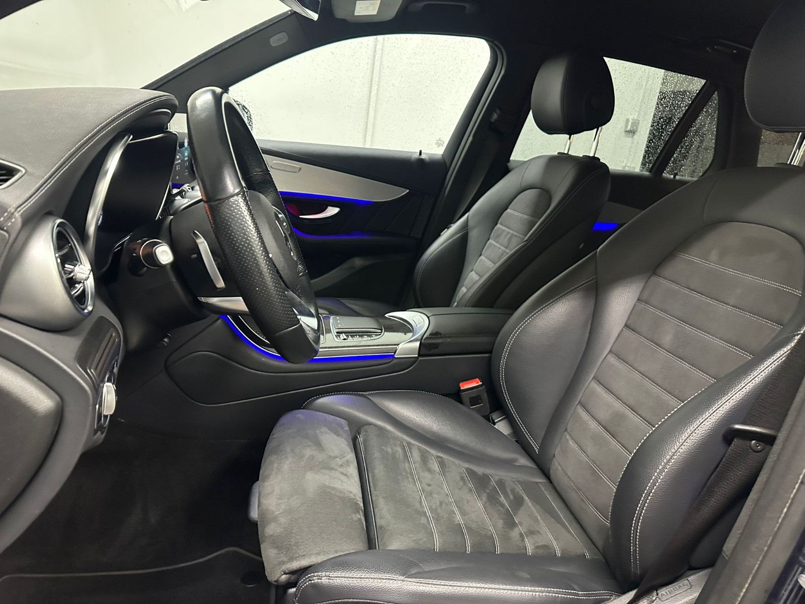 Fahrzeugabbildung Mercedes-Benz GLC 220 d 4MATIC *AMG-LINE*NIGHT*360*