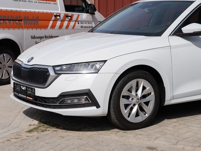 Octavia Combi 2.0 TDI Style DSG AHK+HUD+NAVI+SID