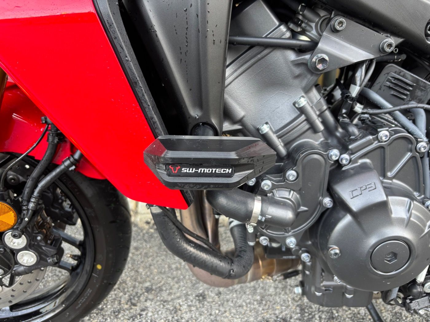 Fahrzeugabbildung Yamaha Tracer 9 GT Modell 2021 Akrapovic 94 DB