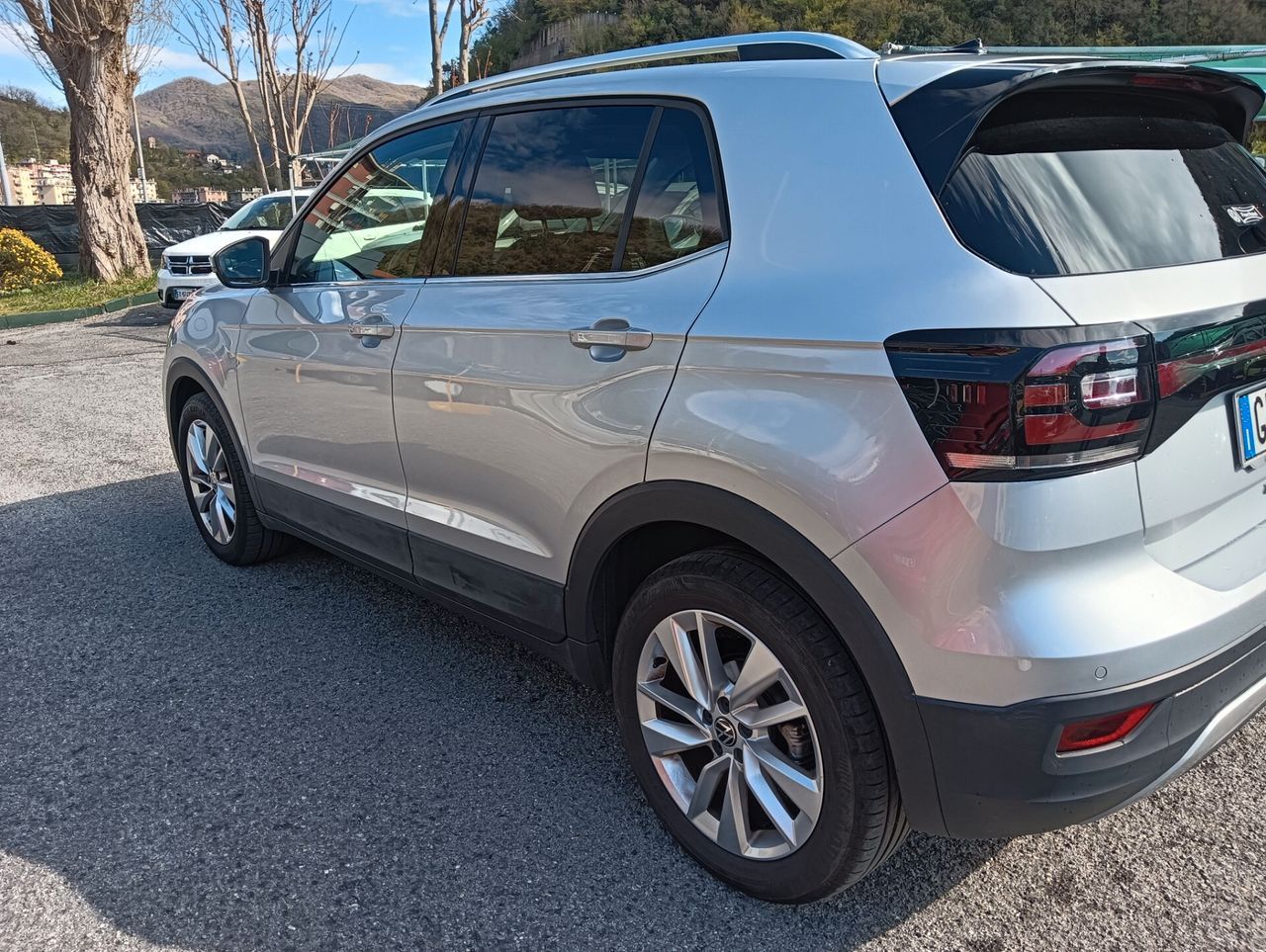 Volkswagen T-Cross 1.0 TSI 110 CV Advanced imagem 3
