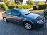 Audi A4 2.0 - - Audi A4 mit LPG-Antrieb: Limousine