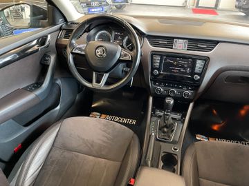 Skoda Octavia Combi L&K 4x4 *BI-XENON*NAVI*PDC*SZHZ*