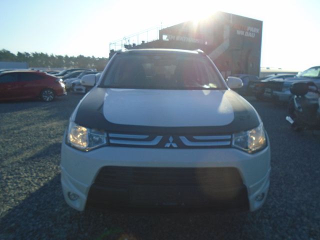 Mitsubishi Outlander ClearTec Invite 4WD