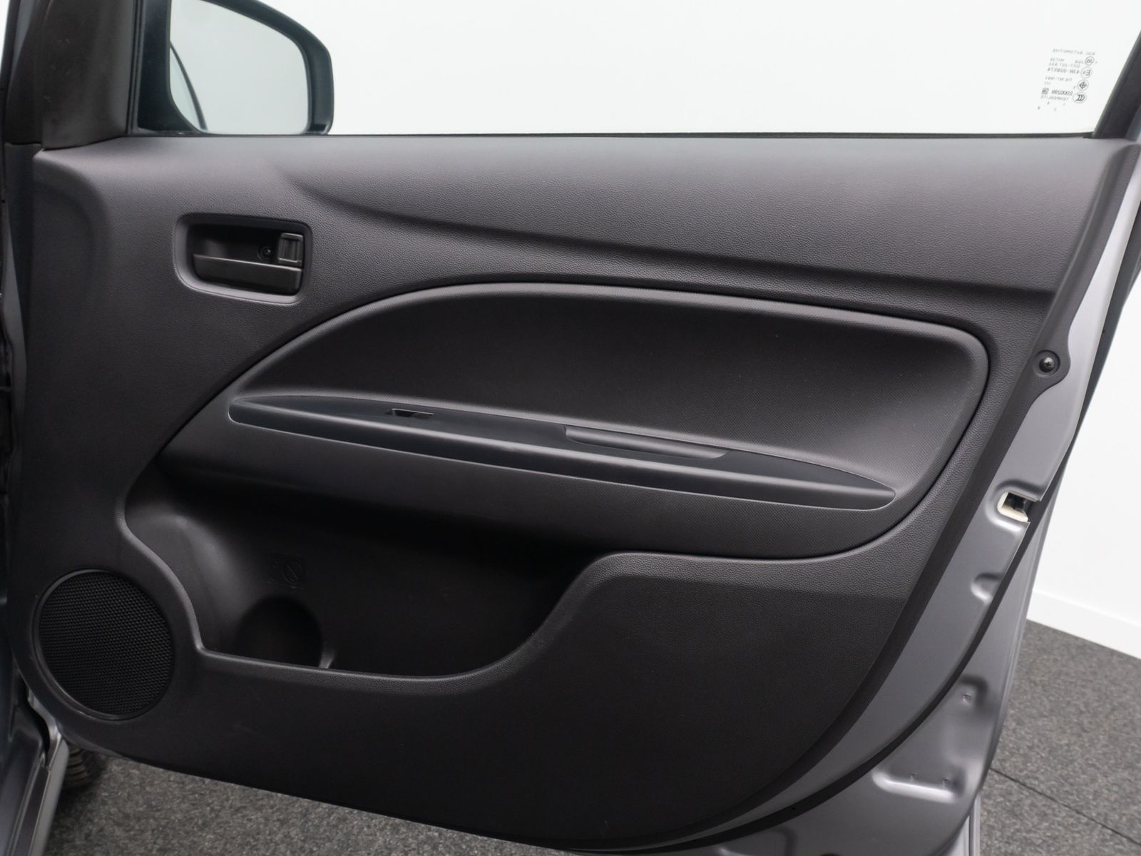 Fahrzeugabbildung Mitsubishi Space Star Diamant Edition