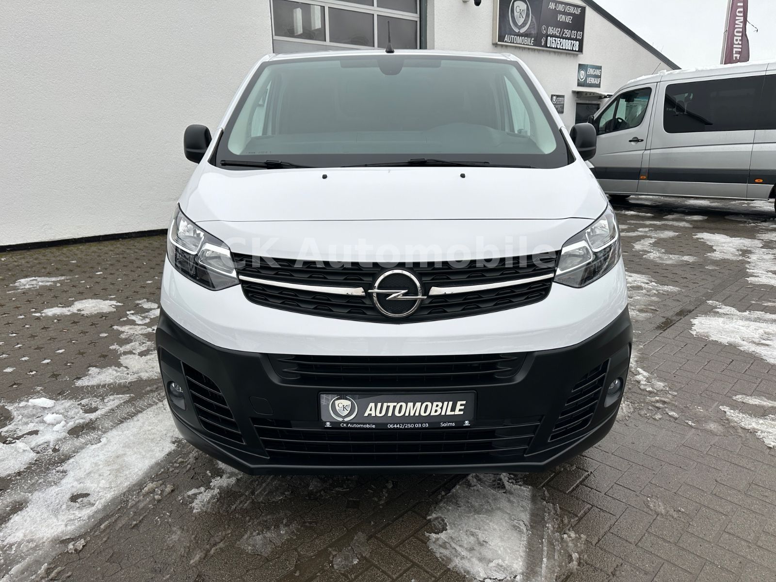 Fahrzeugabbildung Opel Vivaro Kasten 2.0 Diesel EditionL3/Klima/PDC/Kam