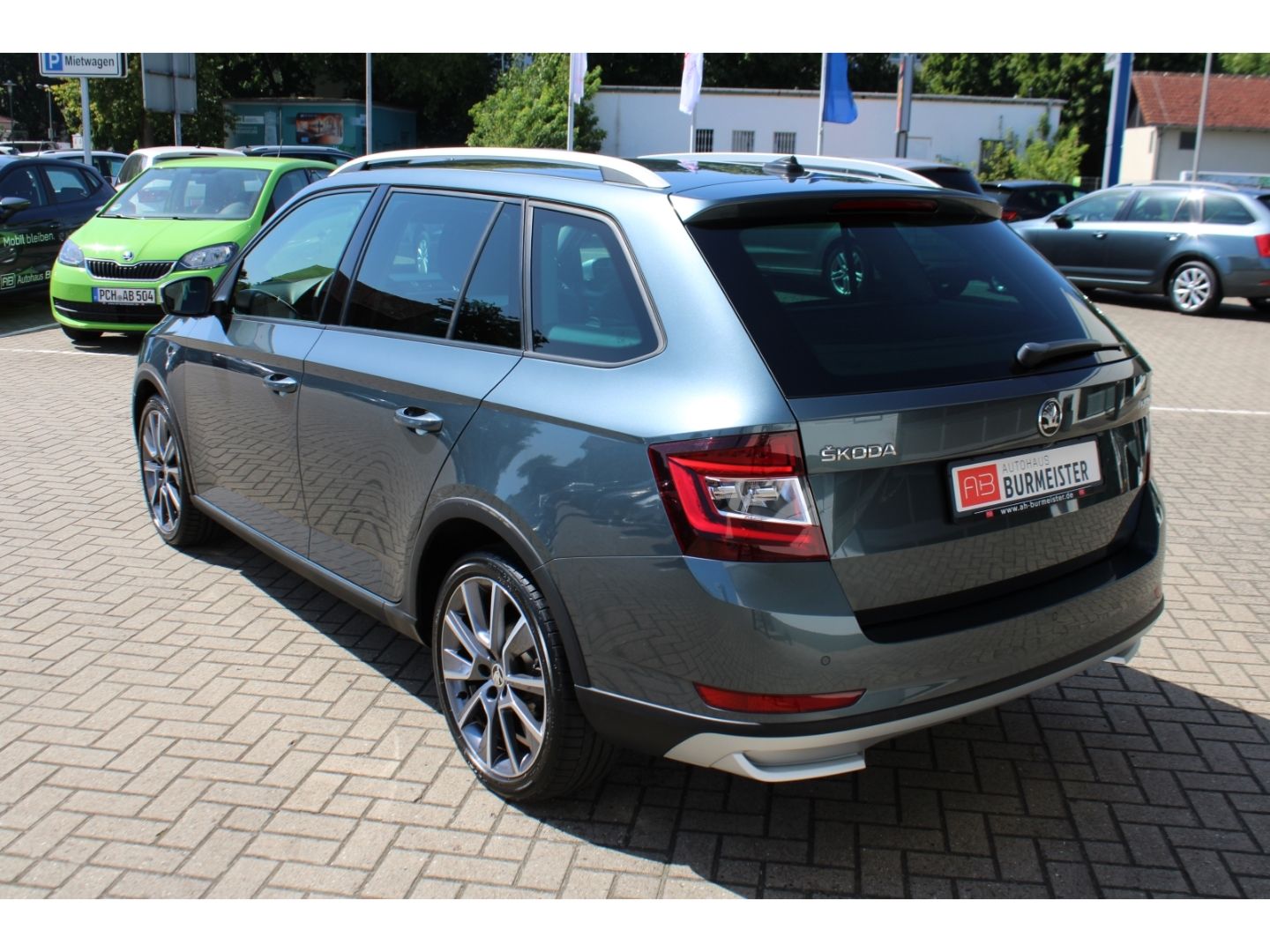 SKODA Fabia Combi Ambition 1.0 TSI DSG ACC LED DAB RFK - Image 3