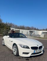 BMW Z4 sDrive23i - M Paket Garagenwagen 6 Zylinder - BMW aus 2011: Cabrio