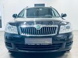Skoda Octavia 1.4 TSI Ambition*AHK*NAVI* - Skoda Octavia aus 2011: Kombi