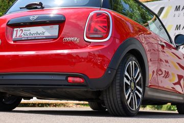MINI Cooper SE - 8