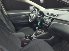 Nissan Qashqai 1.2 DIG-T Visia 4x2 (Euro 6)