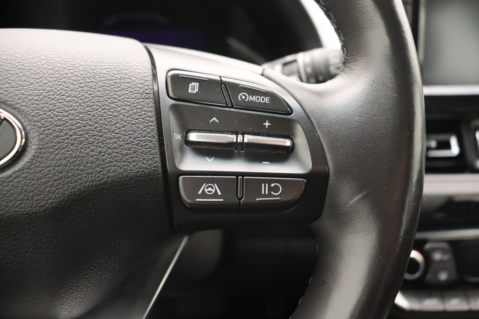 Fahrzeugabbildung Hyundai i30 Kombi 1.6 CRDi Trend Automatik