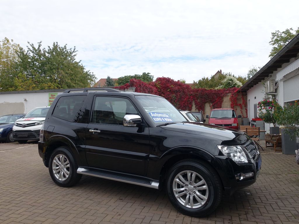Image of Mitsubishi Pajero