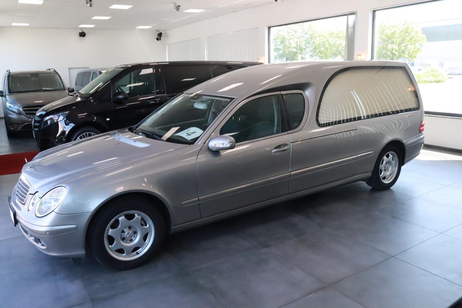 Mercedes-Benz Pollmann Bestattungswagen / Leichenwagen