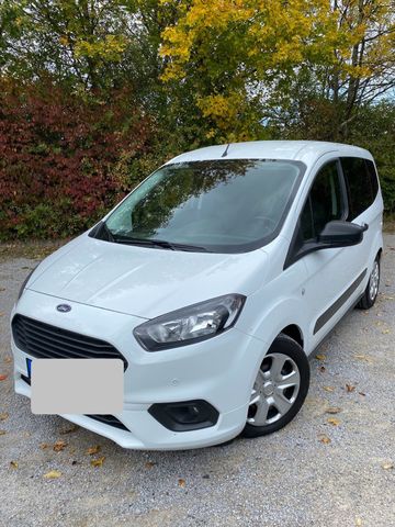 Ford Tourneo Courier 1,5 Diesel zu verkaufen